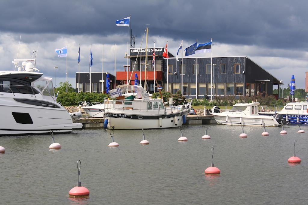 Kuressaare Marina Apartment Стая снимка